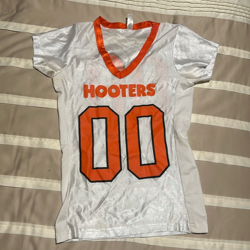 Hooters Jersey